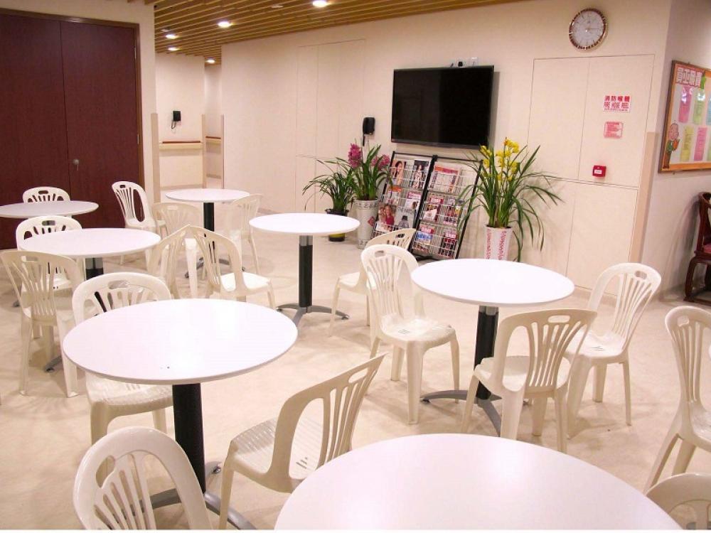 活动区／客厅／饭厅